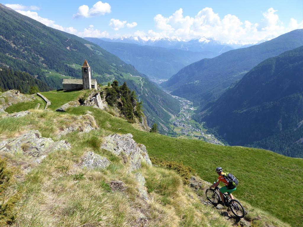 Rifugio Alpe San Romerio Brusio Exterior photo
